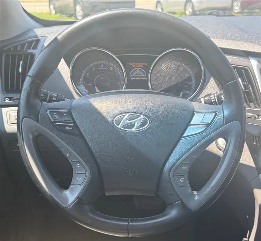 Used 2014 Hyundai Sonata Limited w/ Technology Package 05 FWD image 10