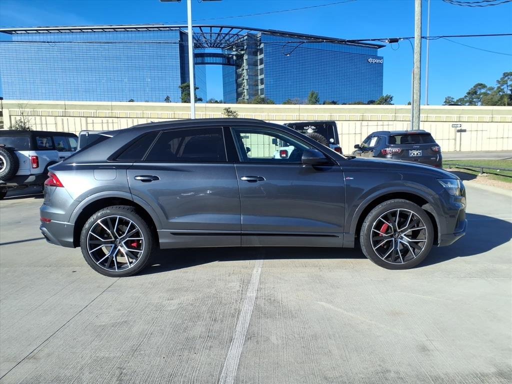 Used 2019 Audi Q8 Prestige w/ Luxury Package image 4