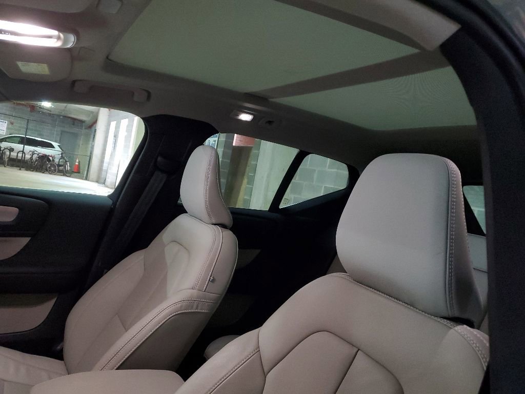 Certified 2023 Volvo XC40 B5 Plus w/ Protection Package Premier AWD/4WD image 12