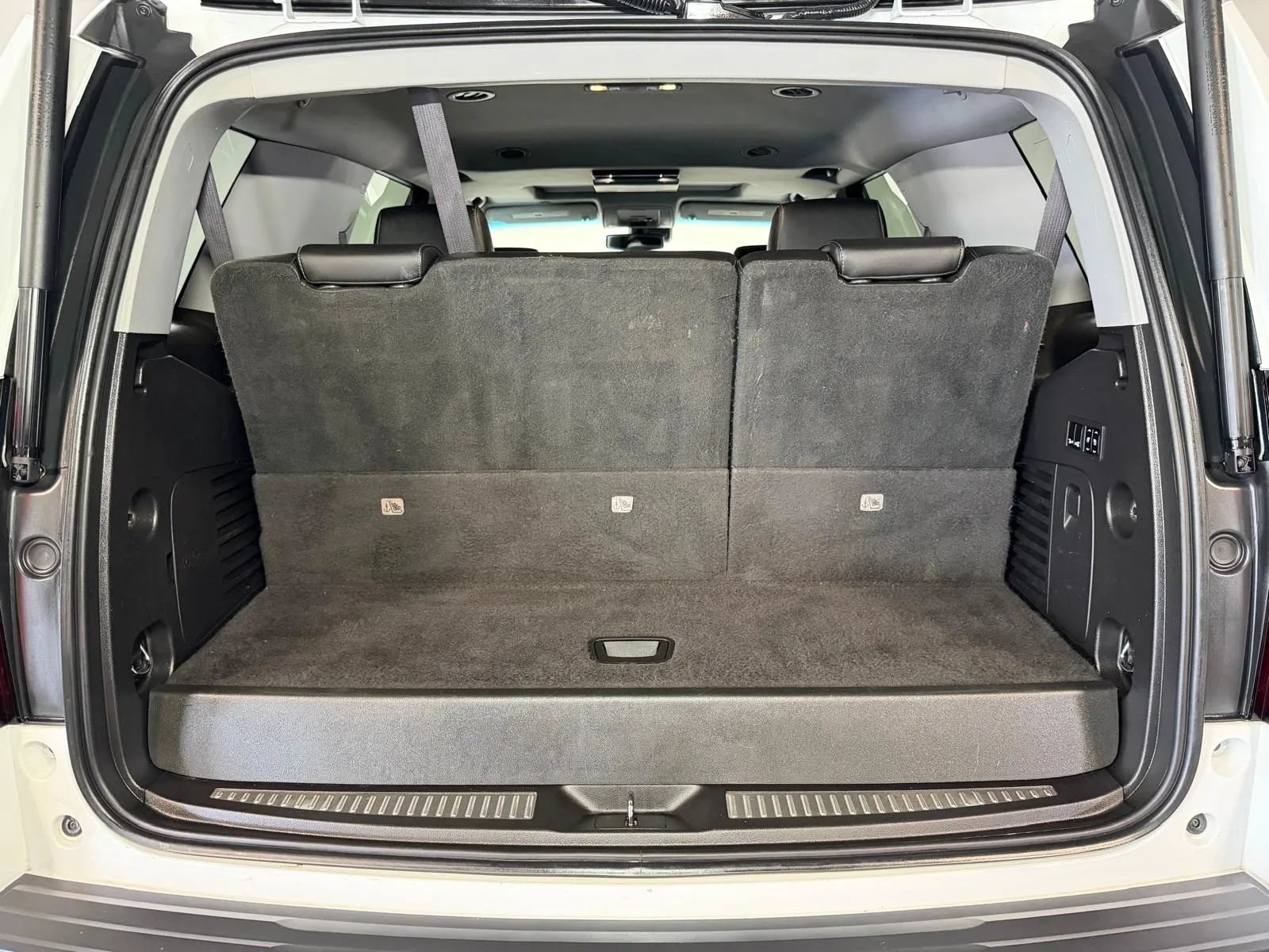 Used 2016 Chevrolet Tahoe LTZ RWD image 12
