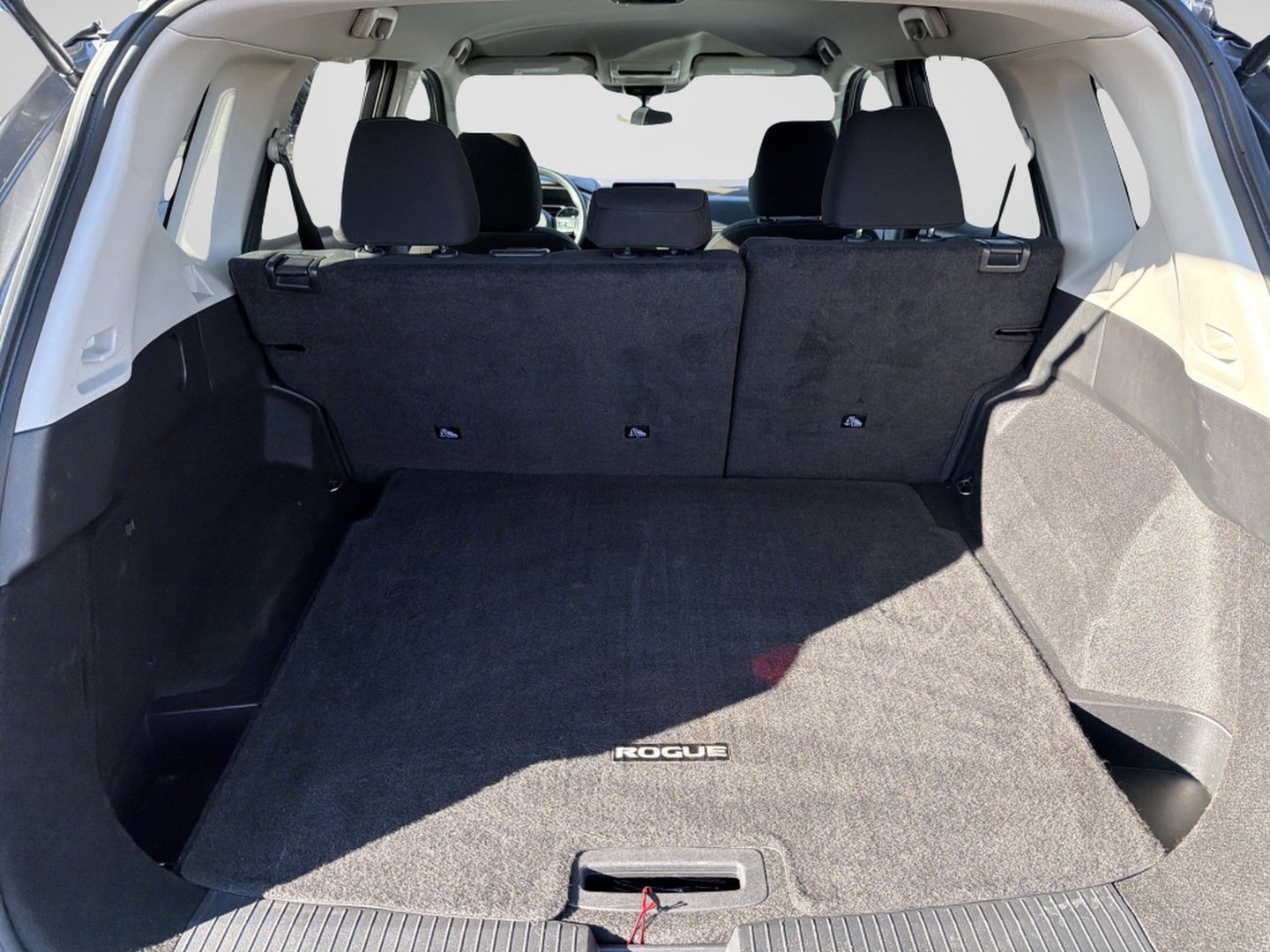 Used 2023 Nissan Rogue S image 8