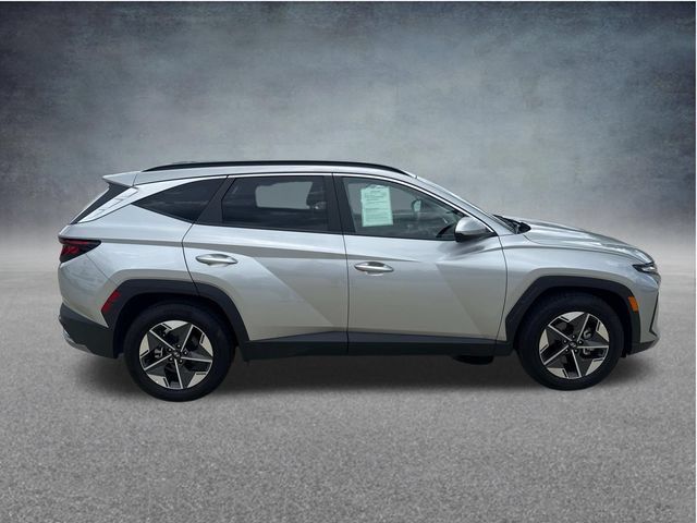 Used 2025 Hyundai Tucson SEL FWD image 11
