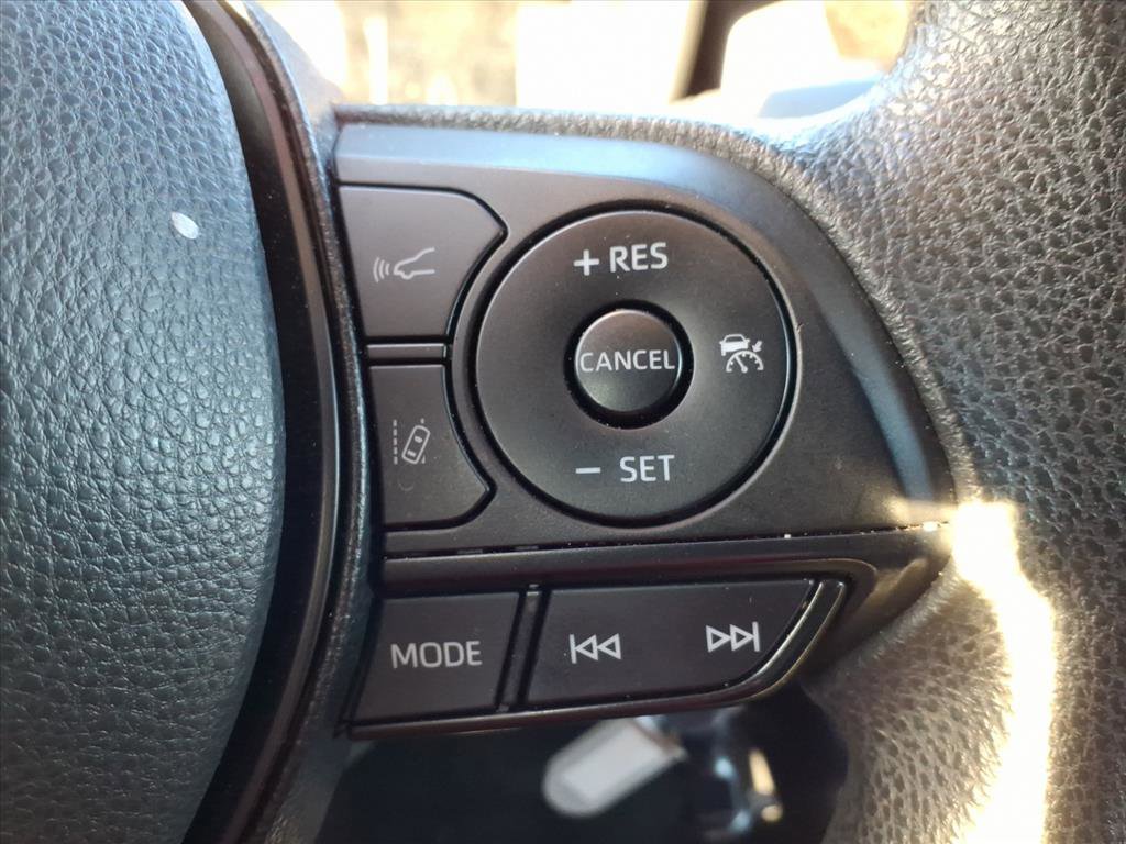 Used 2022 Toyota Corolla LE image 13