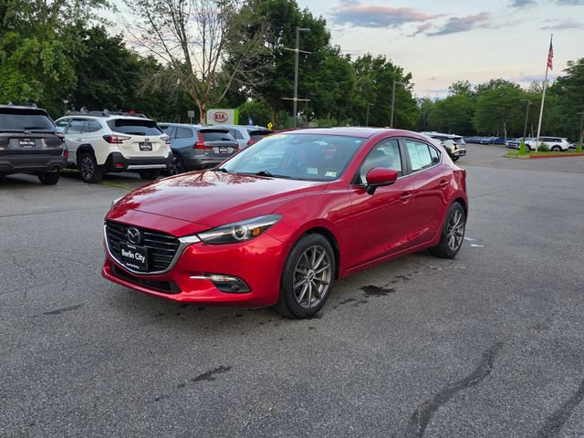 Used 2018 MAZDA MAZDA3 Grand Touring w/ Premium Equipment Package FWD image 4