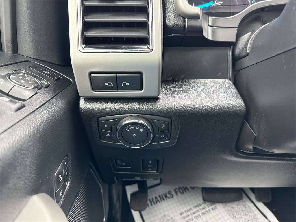 Used 2019 Ford F250 Lariat w/ Lariat Ultimate Package image 18