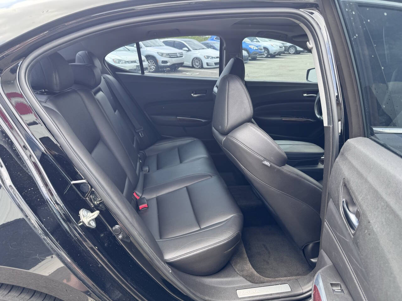 Used 2017 Acura TLX FWD image 13