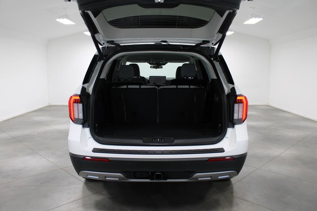 New 2025 Ford Explorer Active w/ Active Comfort Package image 17