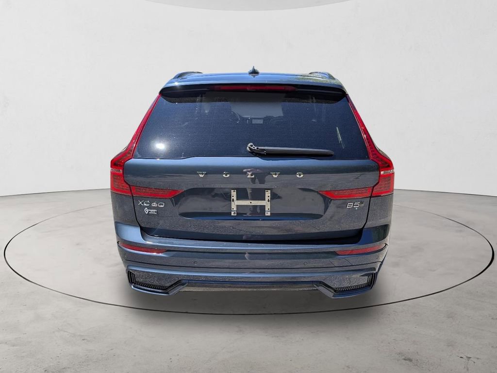 Certified 2025 Volvo XC60 B5 Plus w/ Climate Package AWD/4WD image 5