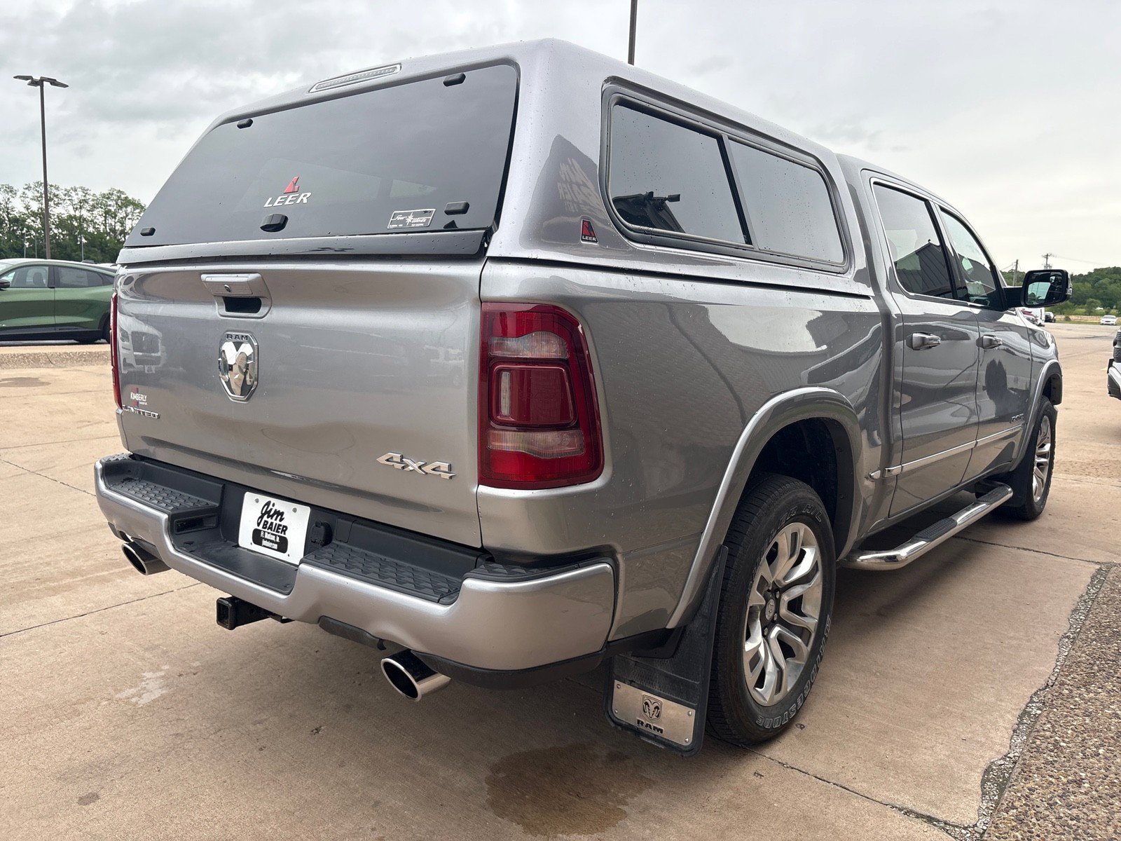 Used 2023 RAM 1500 Limited w/ Body Color Bumper Group AWD/4WD image 10