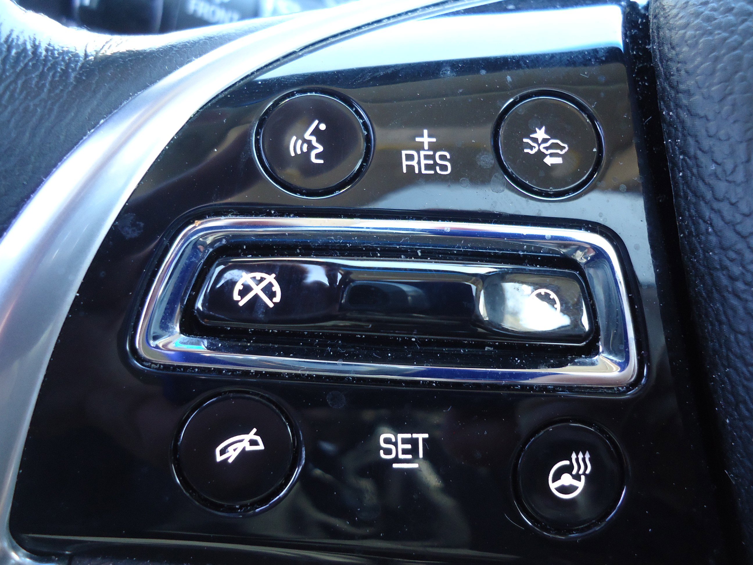 Used 2019 Cadillac Escalade Premium Luxury image 22