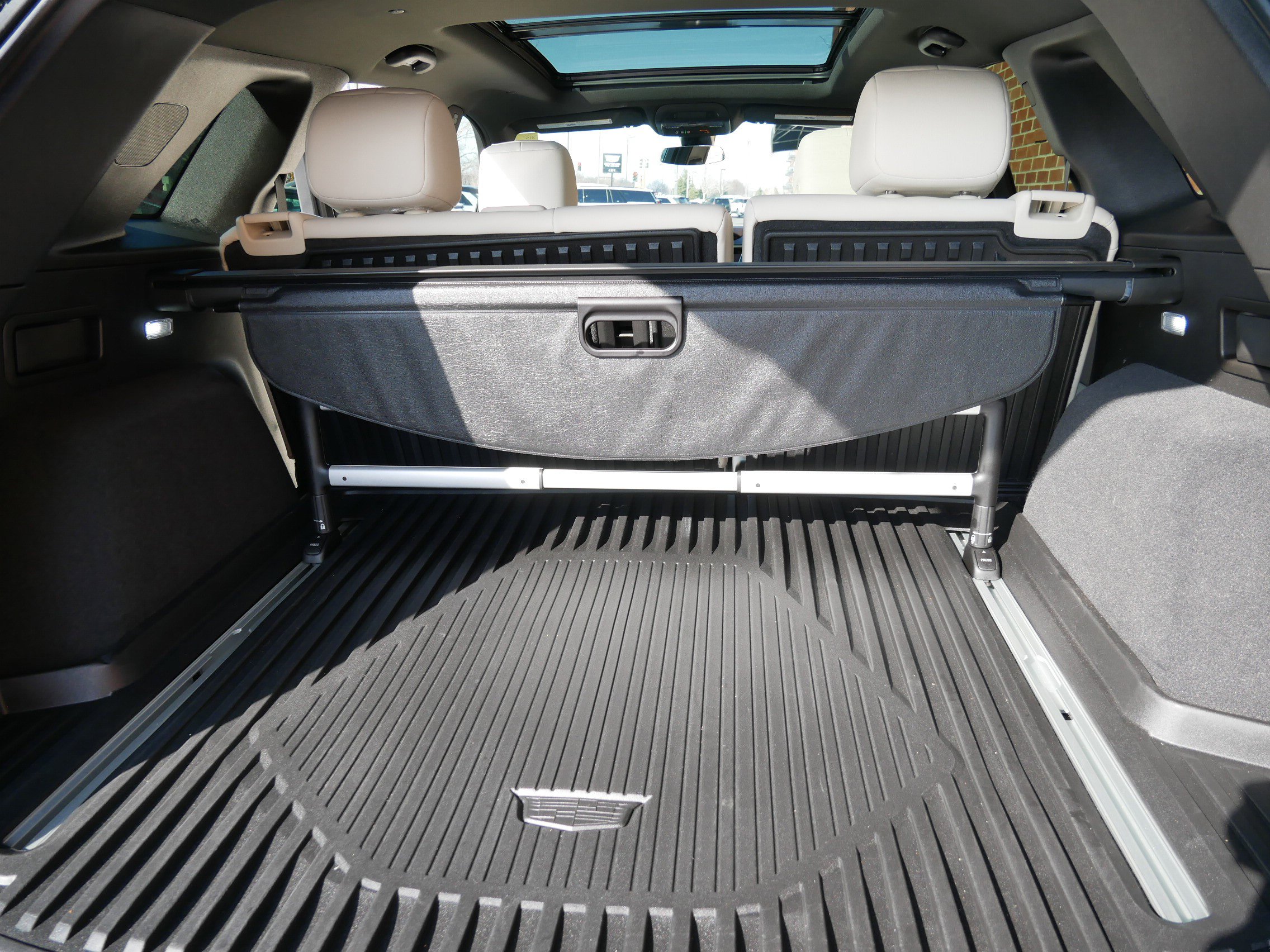Certified 2023 Cadillac XT5 Sportv w/ LPO, Floor Liner Package image 11