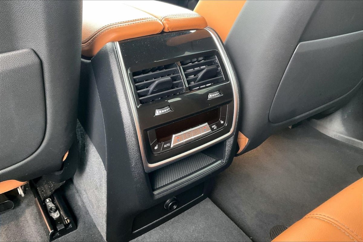 Used 2022 BMW X5 sDrive40i w/ M Sport Package RWD image 27