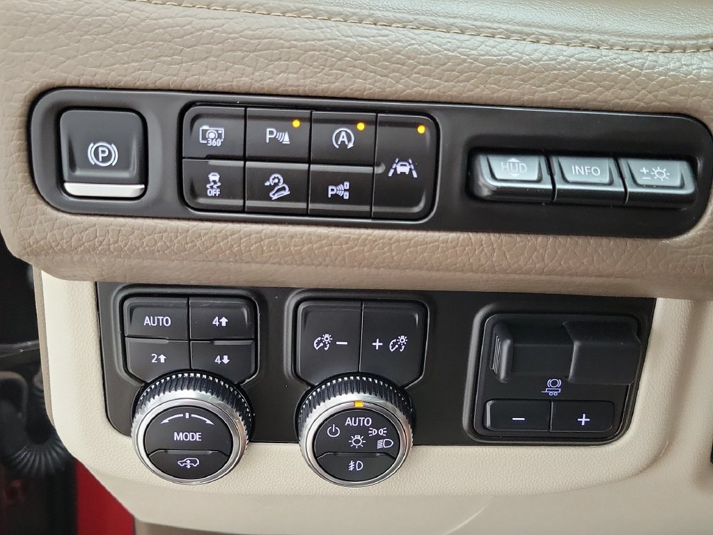 Certified 2024 GMC Yukon Denali w/ Denali Reserve Package AWD/4WD image 22