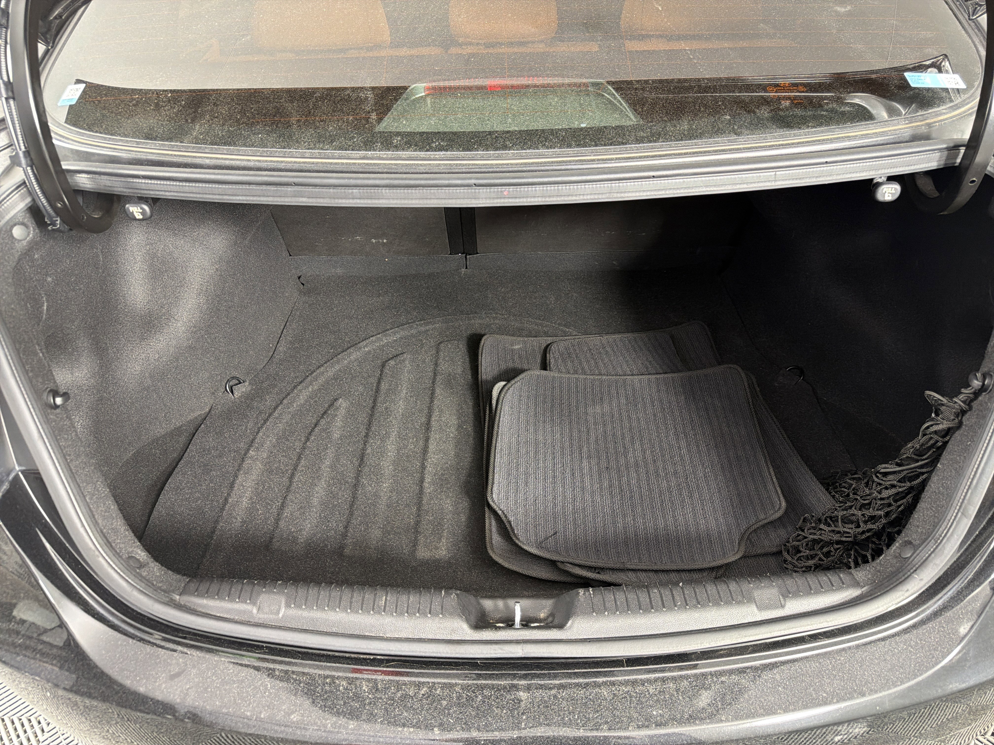 Used 2013 Hyundai Elantra GLS w/ Preferred Pkg FWD image 27