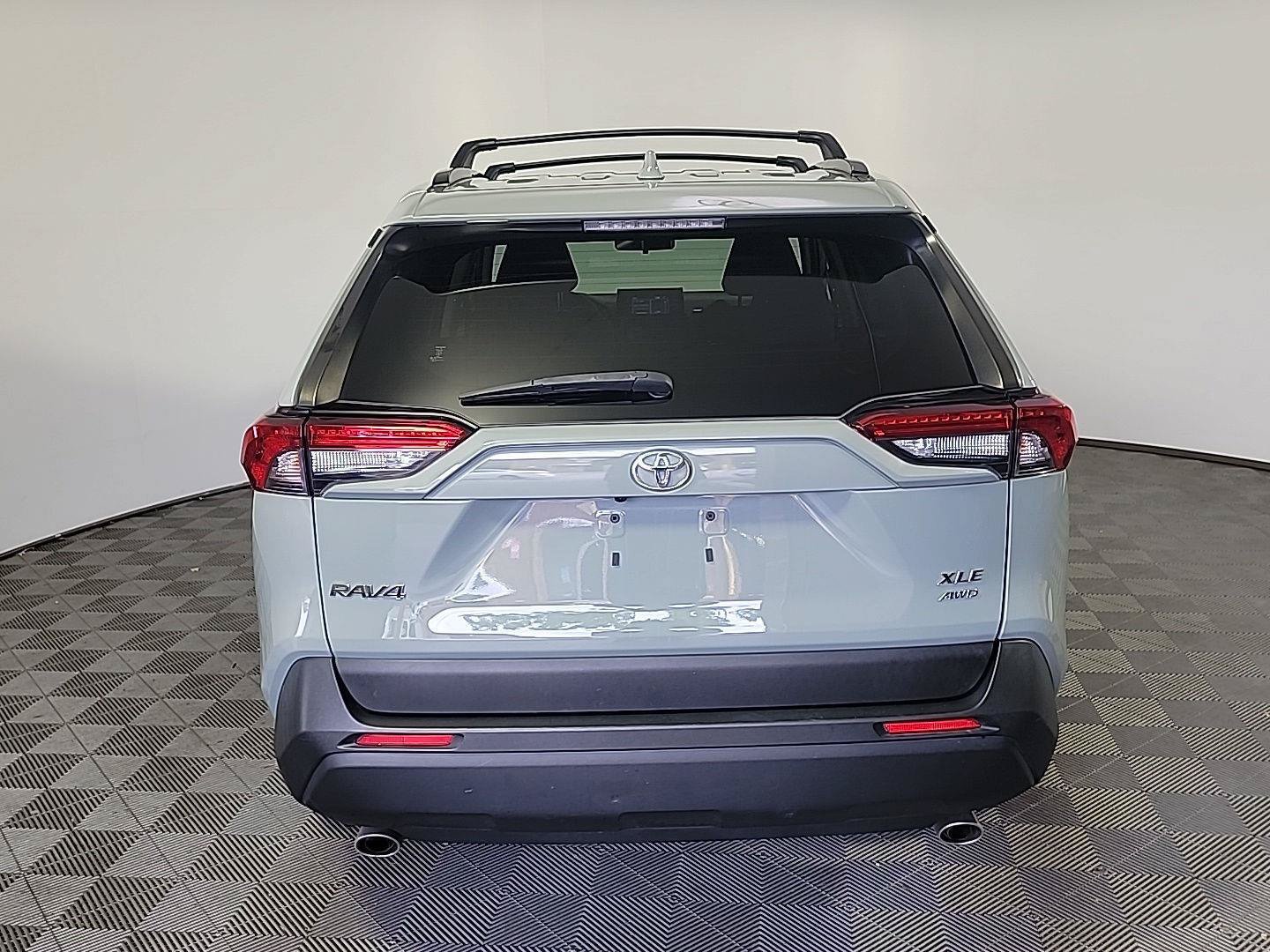 Used 2019 Toyota RAV4 XLE w/ All Weather Liner Package AWD/4WD image 5