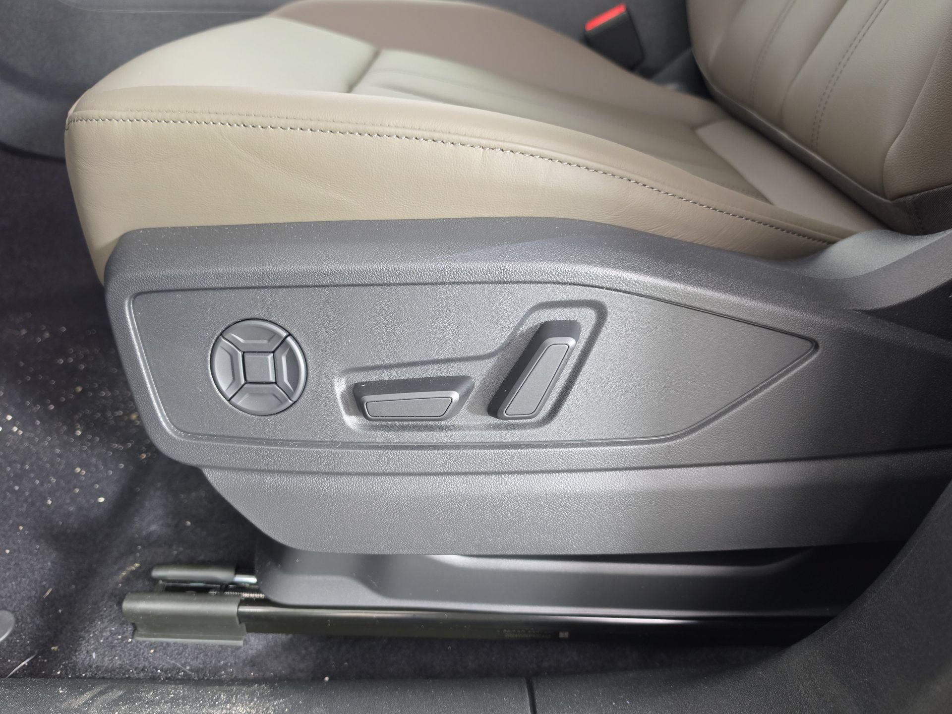 New 2026 Audi Q5 Premium Plus AWD/4WD image 15