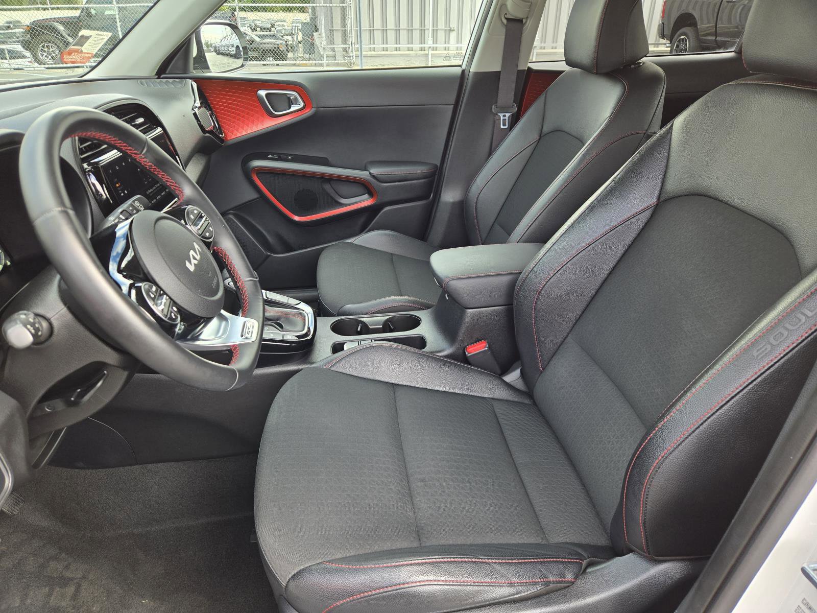 Used 2023 Kia Soul GT-Line w/ GT-Line Technology Package image 23