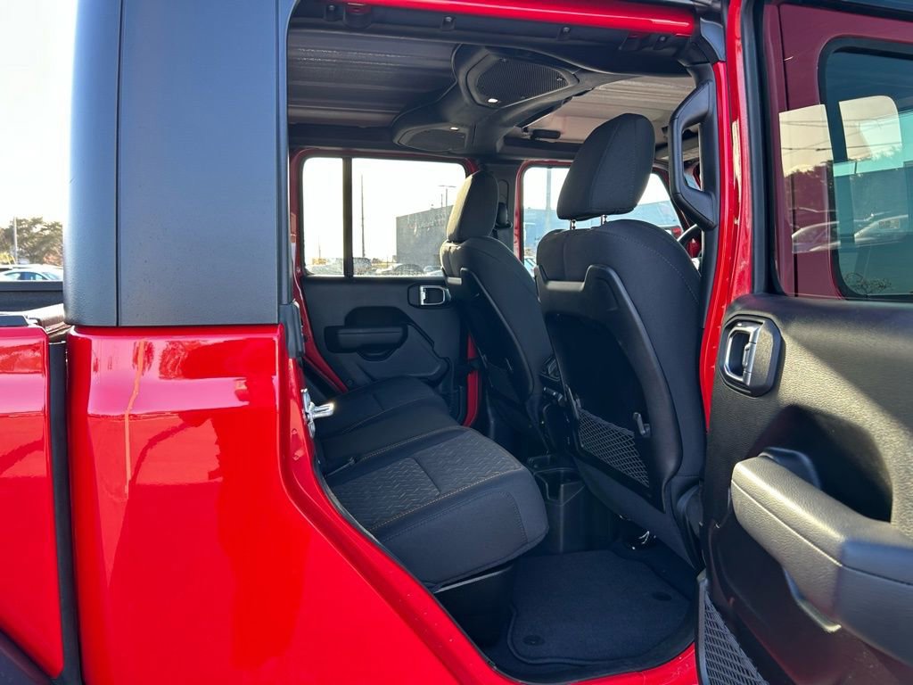 Used 2025 Jeep Gladiator Mojave w/ Convenience Group image 54