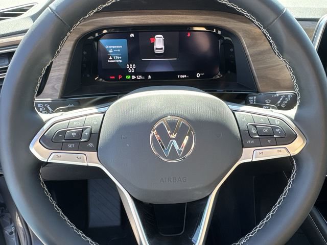 Used 2024 Volkswagen Atlas SE image 25