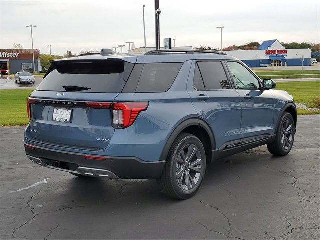 New 2026 Ford Explorer Active w/ Active Comfort Package image 3