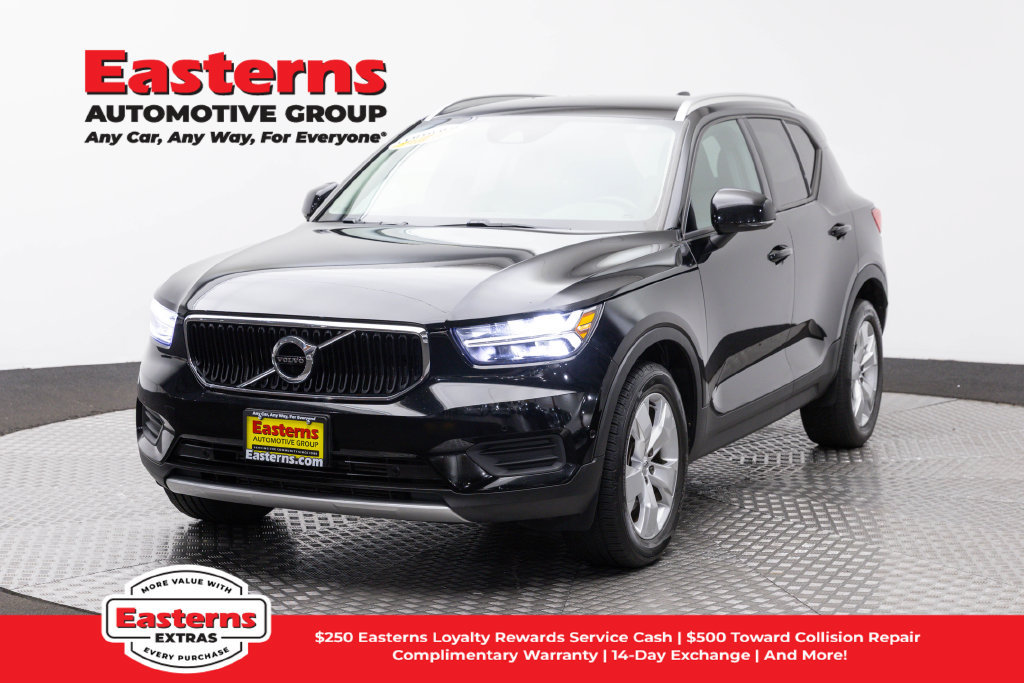 Used 2019 Volvo XC40 T5 Momentum