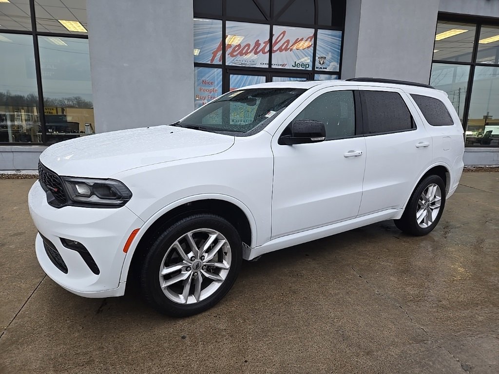 Used 2023 Dodge Durango GT image 3