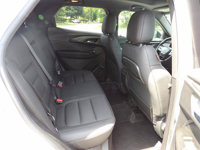 Certified 2022 Chevrolet TrailBlazer RS w/ Sun and Liftgate Package AWD/4WD image 33