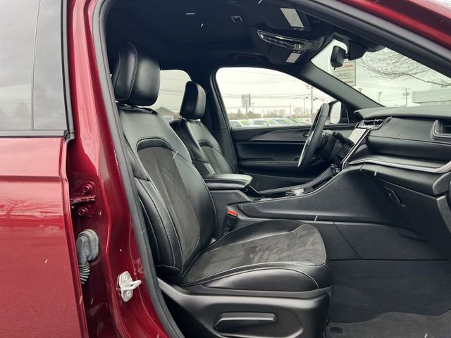 Used 2023 Jeep Grand Cherokee L Laredo image 19