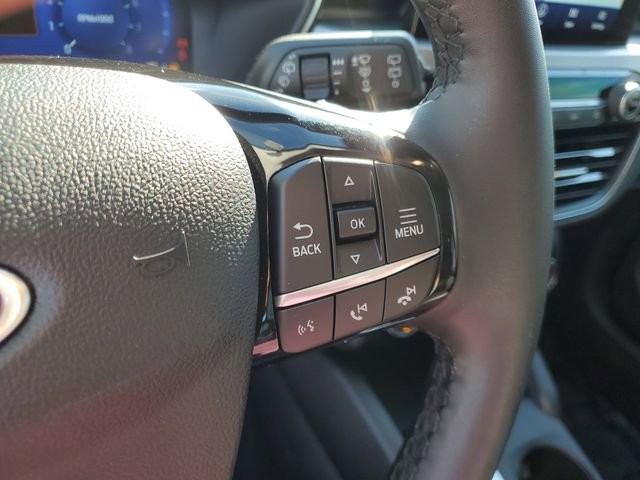 Certified 2022 Ford Escape Titanium w/ Class II Trailer Tow Package image 24