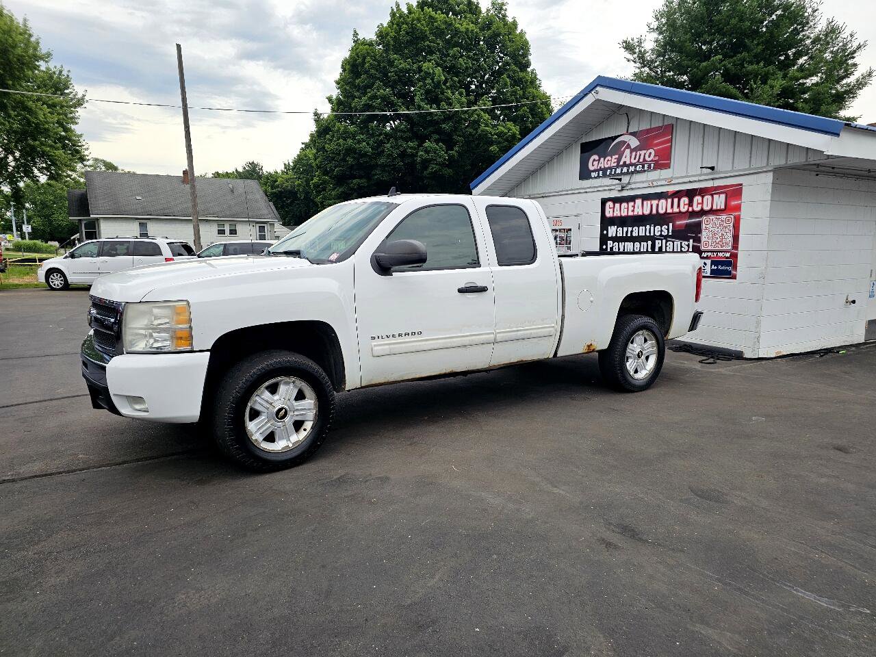 Used 2011 Chevrolet Silverado 1500 LT w/ All-Star Edition image 4