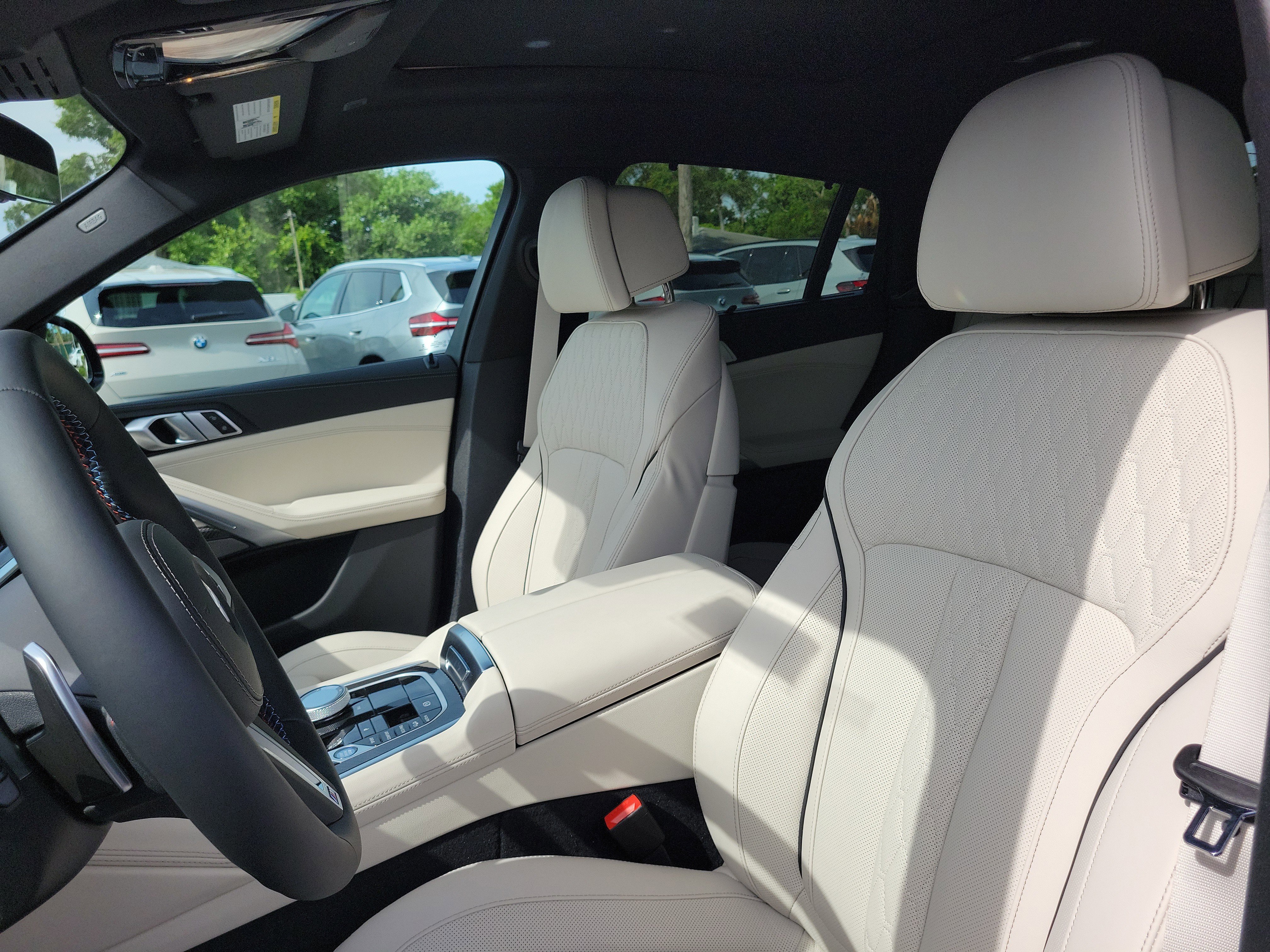 New 2027 BMW X6 M60i AWD/4WD image 17