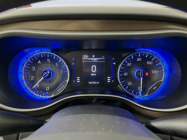 Used 2018 Chrysler Pacifica Touring Plus w/ Tire & Wheel Group image 14