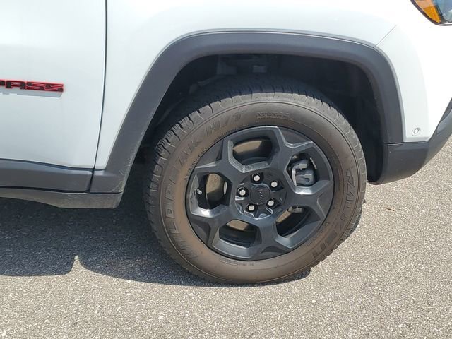 Used 2024 Jeep Compass Trailhawk w/ Trailhawk Elite Group image 6