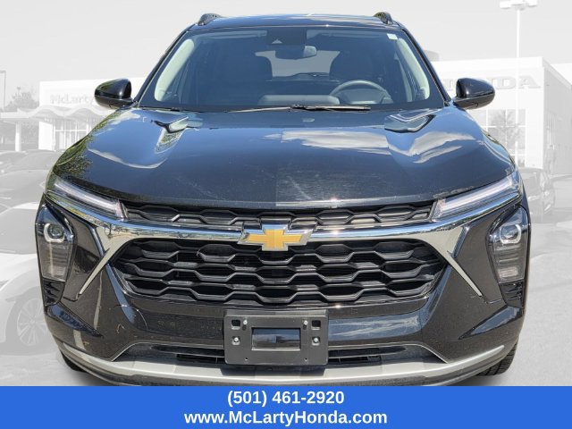 Used 2025 Chevrolet Trax LT FWD image 5