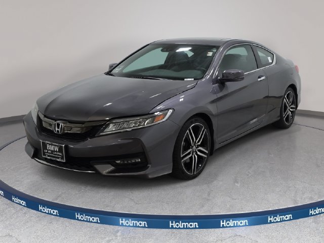 Used 2017 Honda Accord Touring image 1
