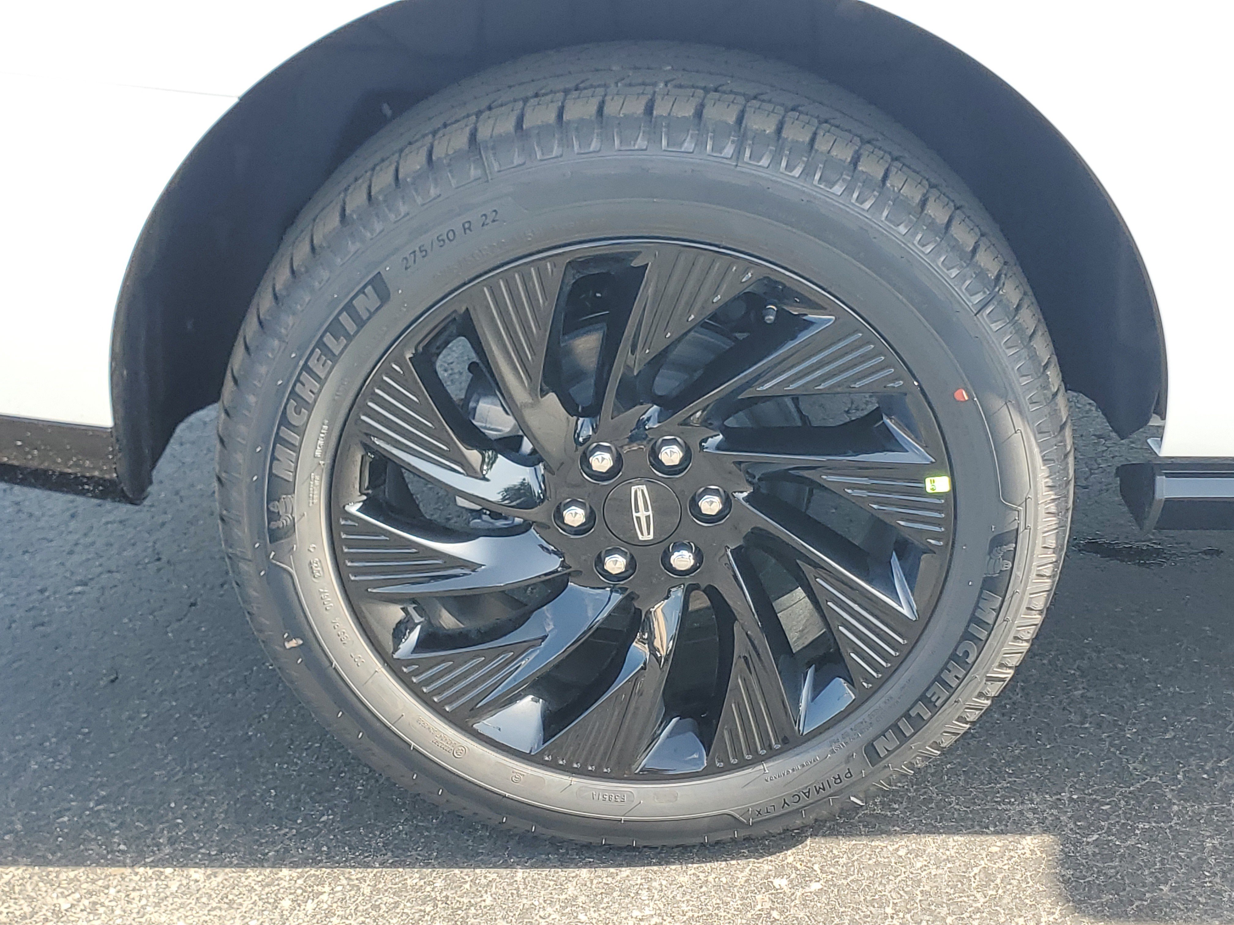 New 2027 Lincoln Navigator Reserve w/ Jet Appearance Package AWD/4WD image 5