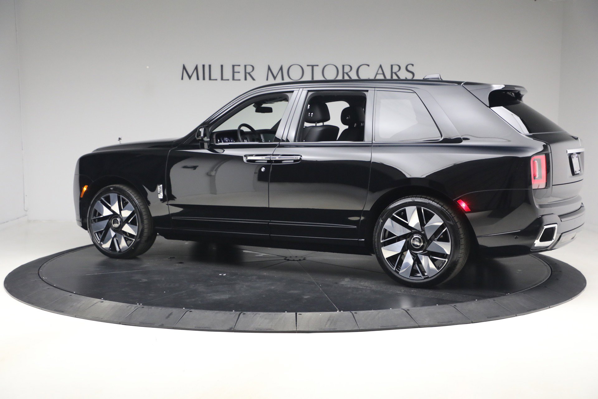New 2026 Rolls-Royce Cullinan image 11