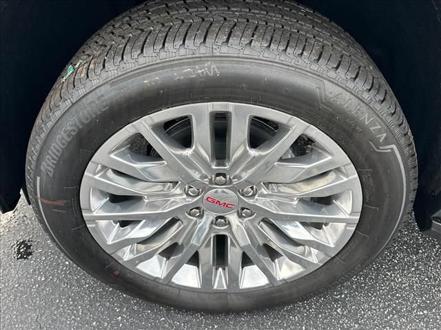 New 2026 GMC Yukon Denali w/ Advanced Technology Package AWD/4WD image 18