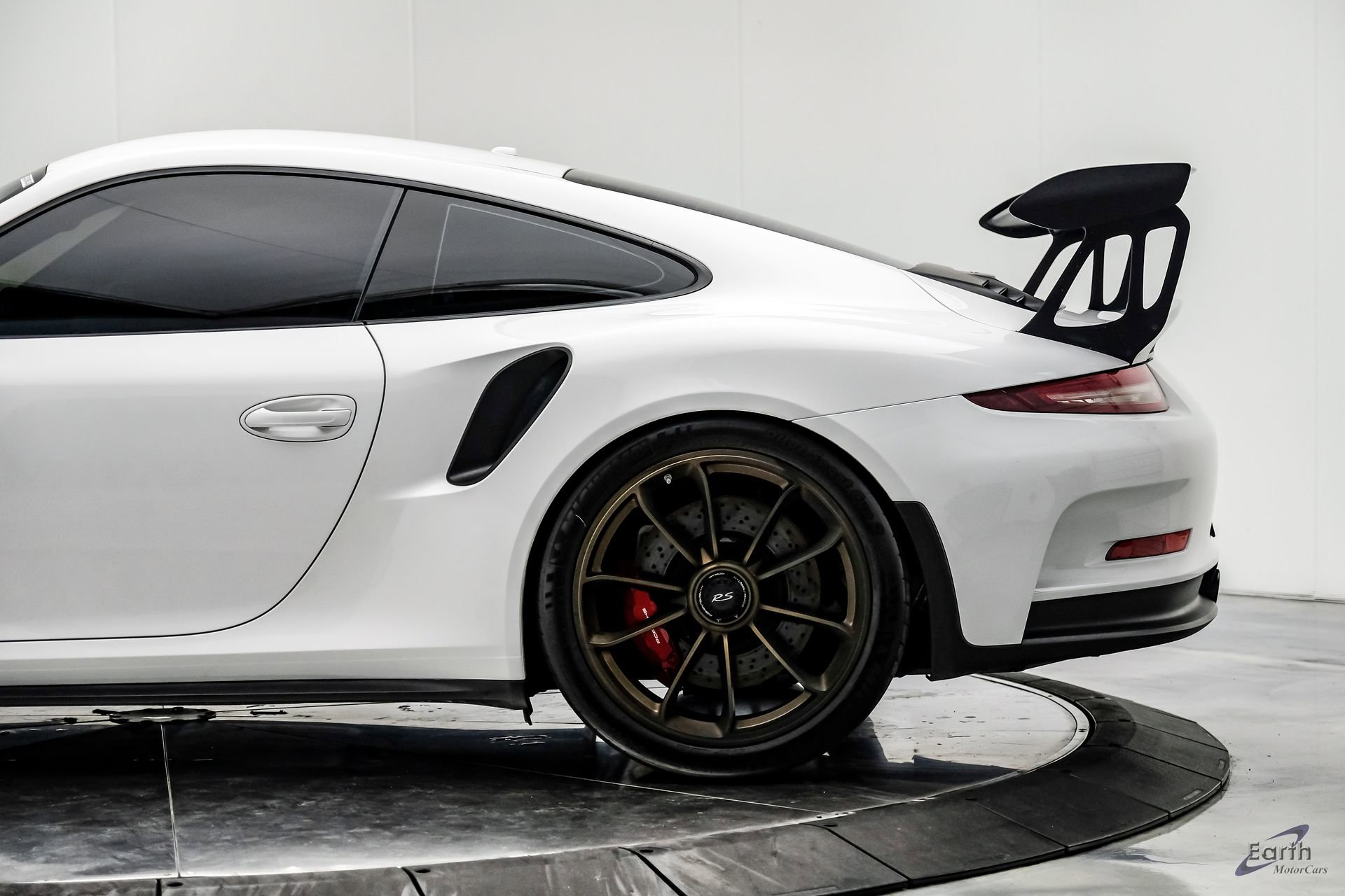 Used 2016 Porsche 911 GT3 RS image 11