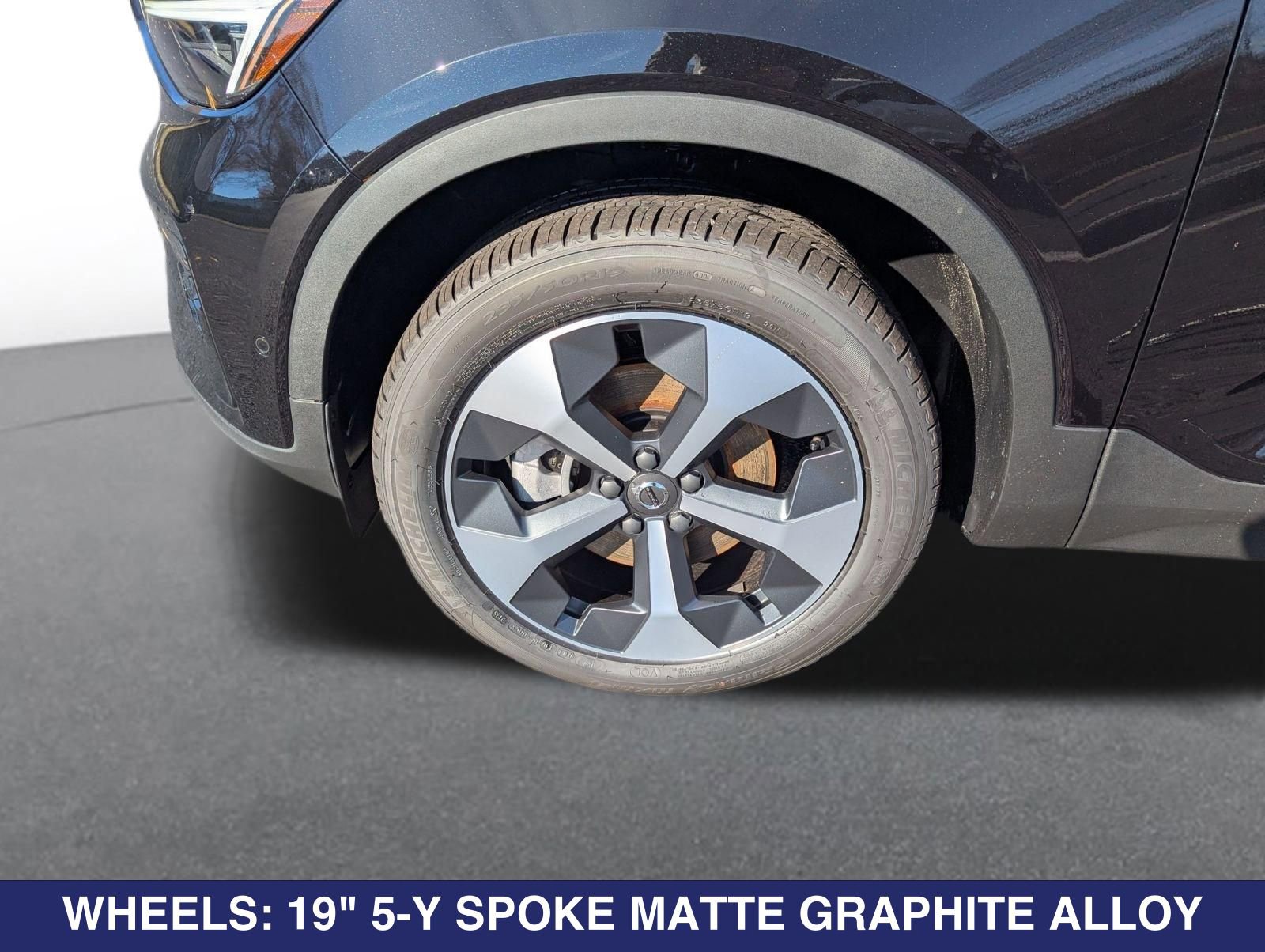 New 2026 Volvo XC40 B5 Plus w/ Protection Package Premier AWD/4WD image 26