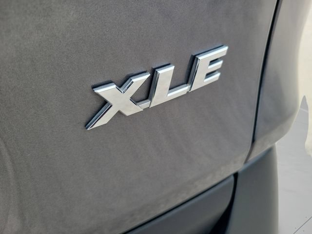 Used 2023 Toyota RAV4 XLE w/ Convenience Package FWD image 30