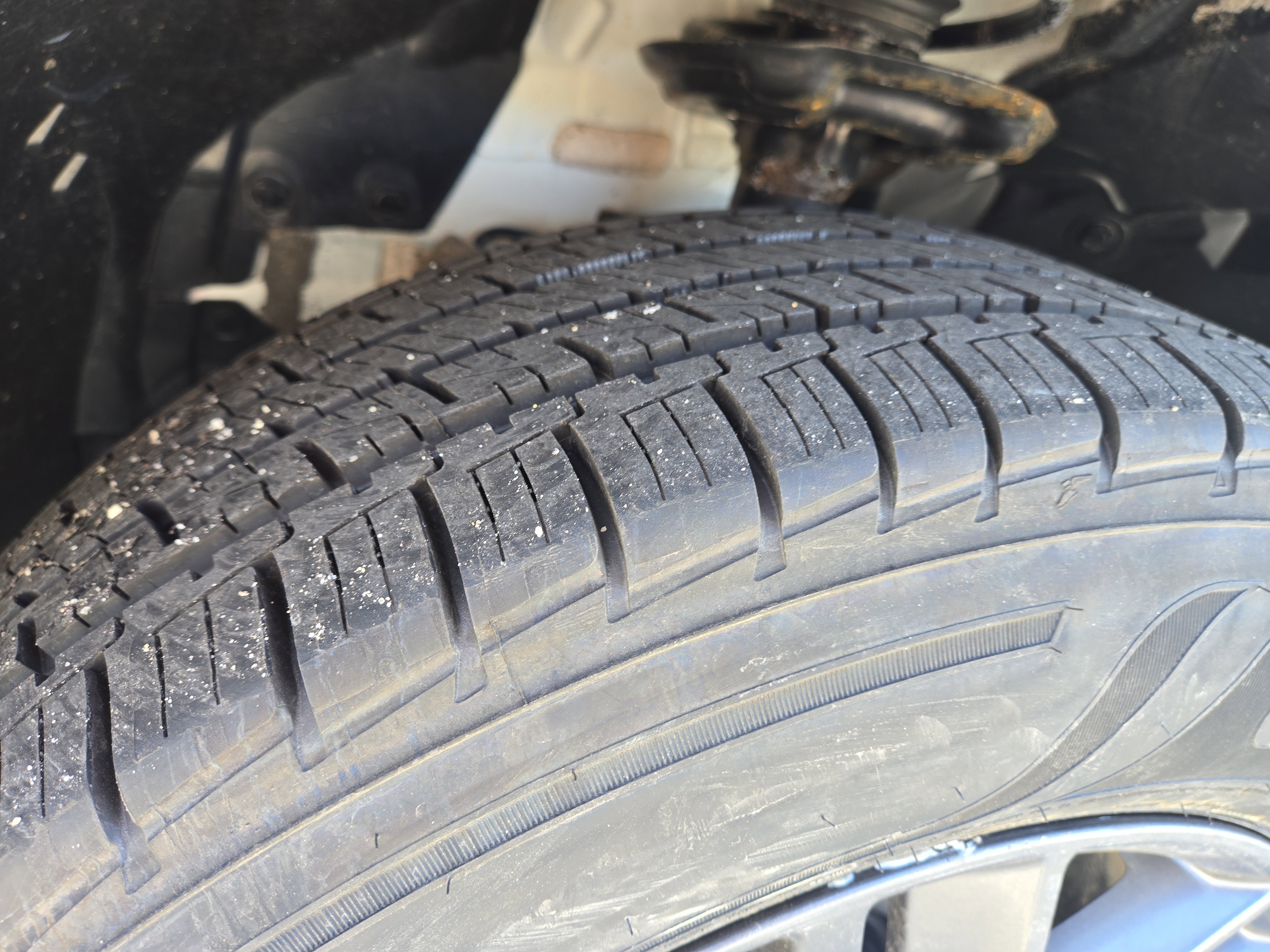 Used 2023 Nissan Rogue S image 13