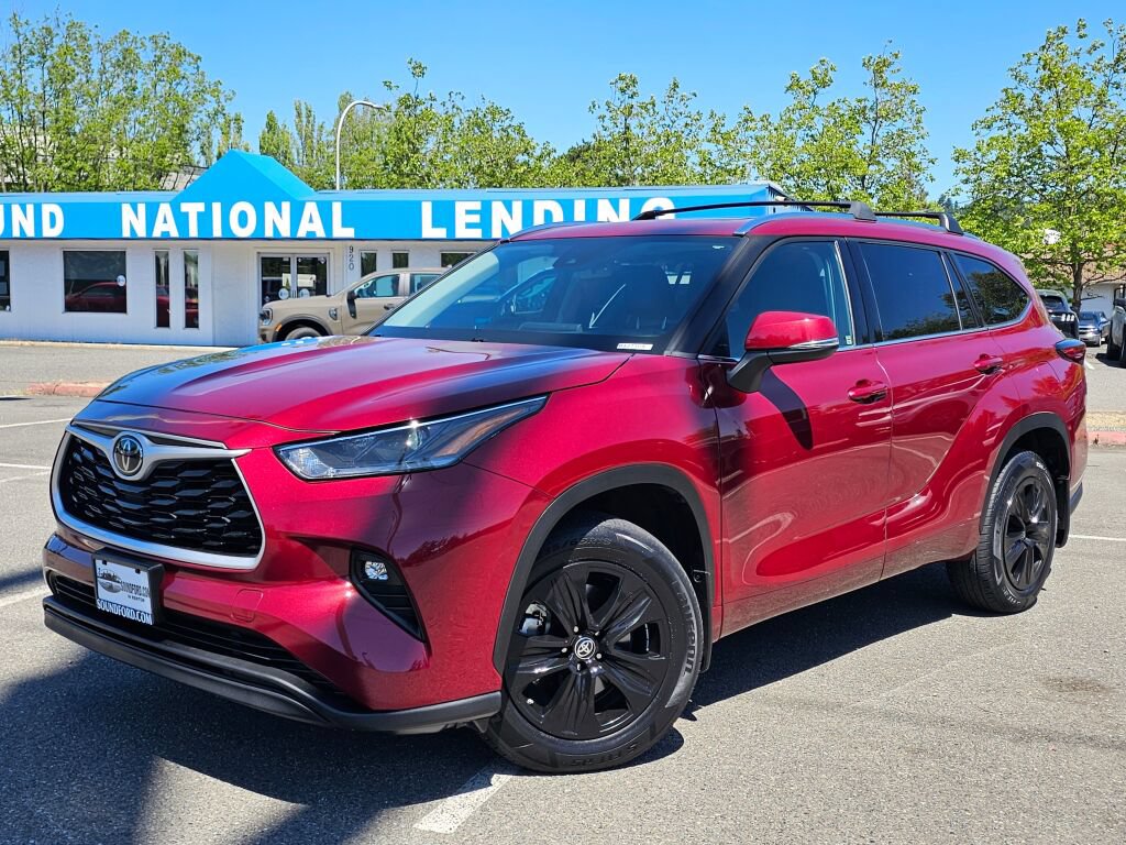 Used 2021 Toyota Highlander XLE