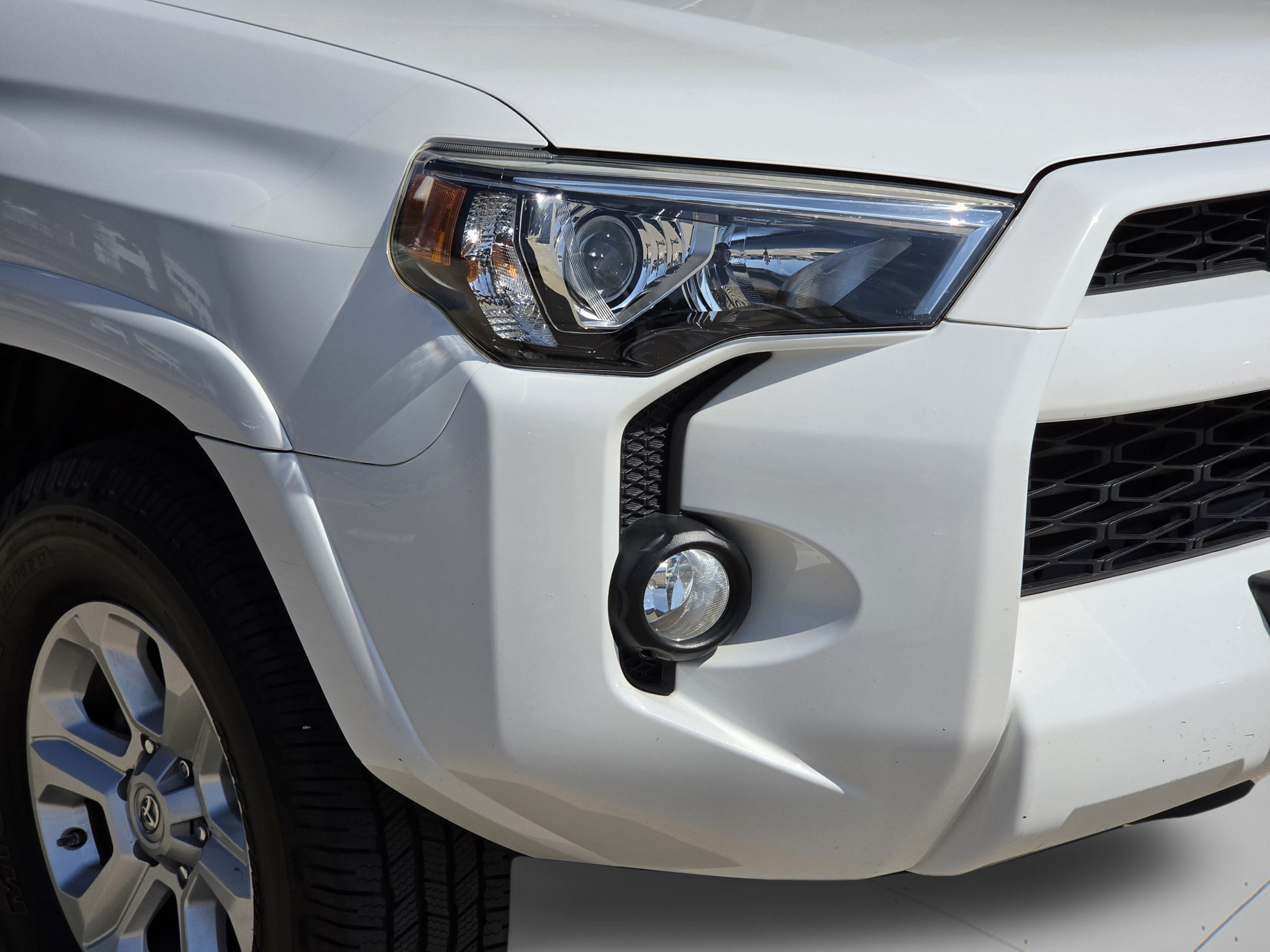 Used 2017 Toyota 4Runner SR5 Premium AWD/4WD image 36