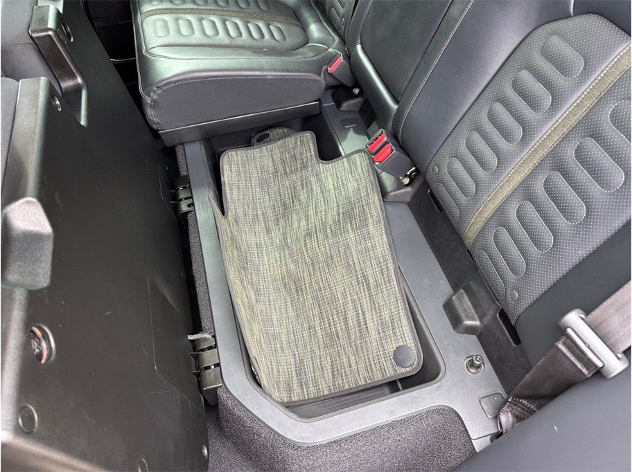 Used 2022 Rivian R1T Adventure AWD/4WD image 42