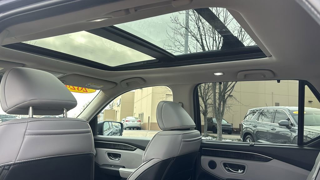 Used 2024 Honda Pilot Elite image 33