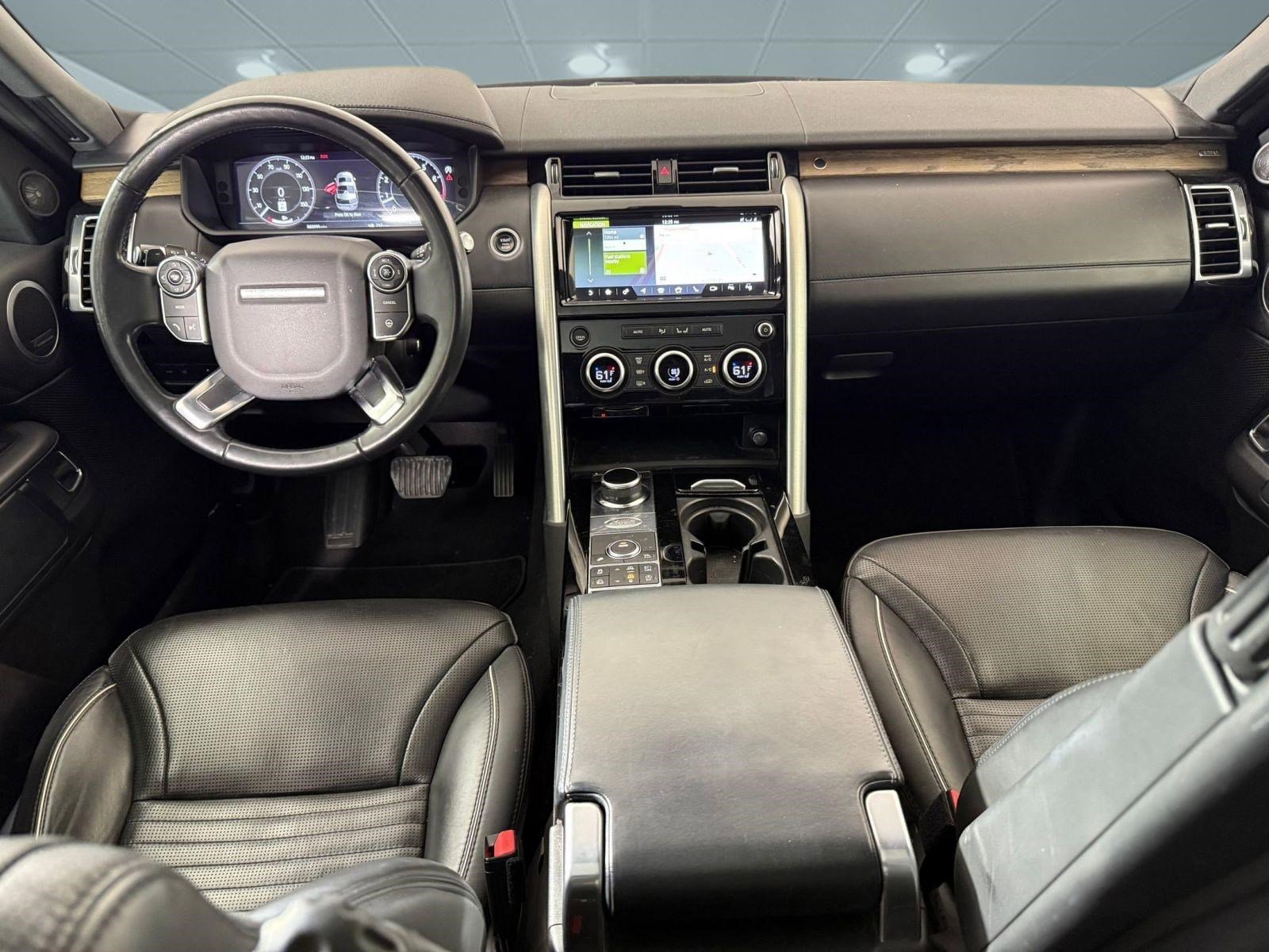 Used 2018 Land Rover Discovery HSE Luxury image 16