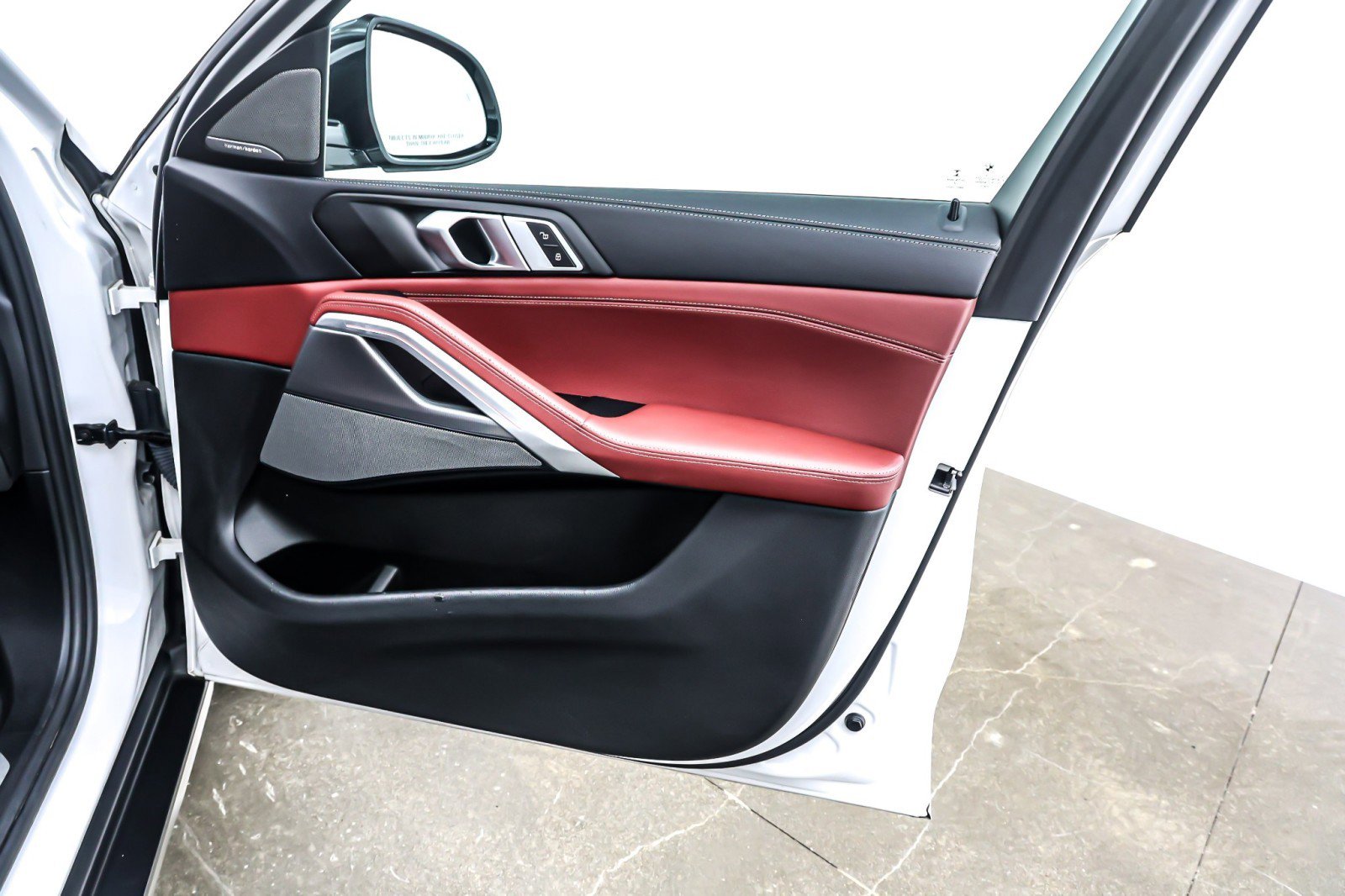 Used 2021 BMW X6 xDrive40i w/ Premium Package image 24