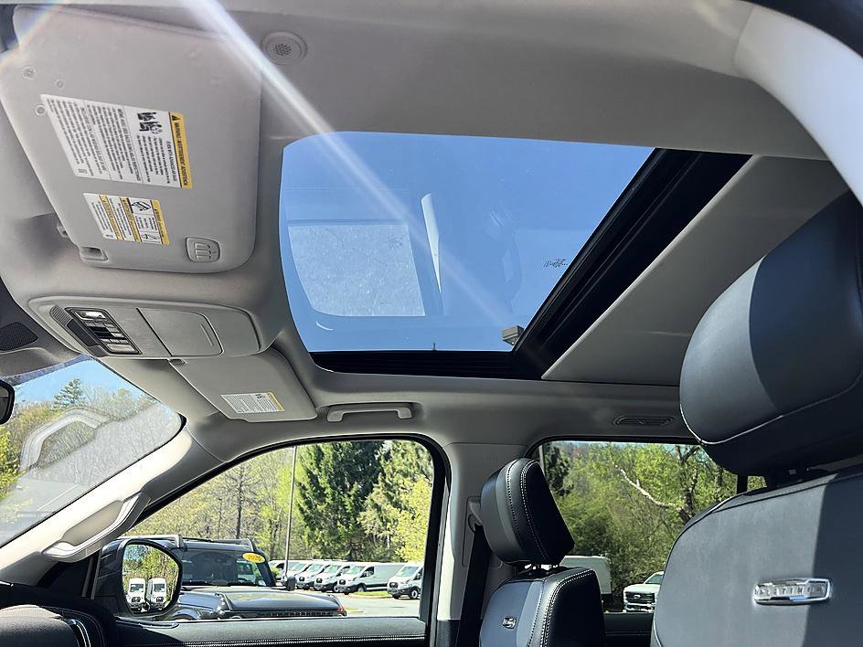 Used 2025 Ford Expedition Max Platinum AWD/4WD image 20