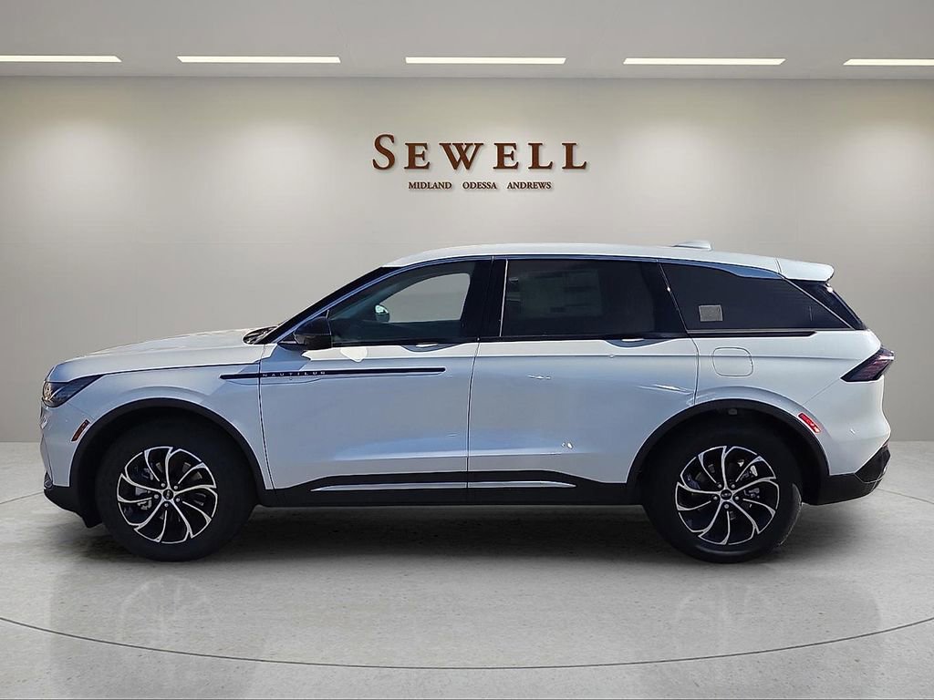 New 2026 Lincoln Nautilus Premier AWD/4WD image 2